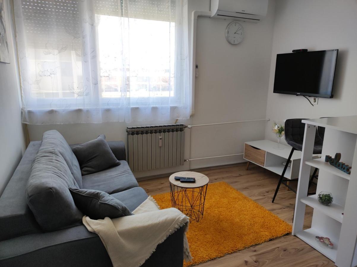 Apartman Emy Карловац Экстерьер фото