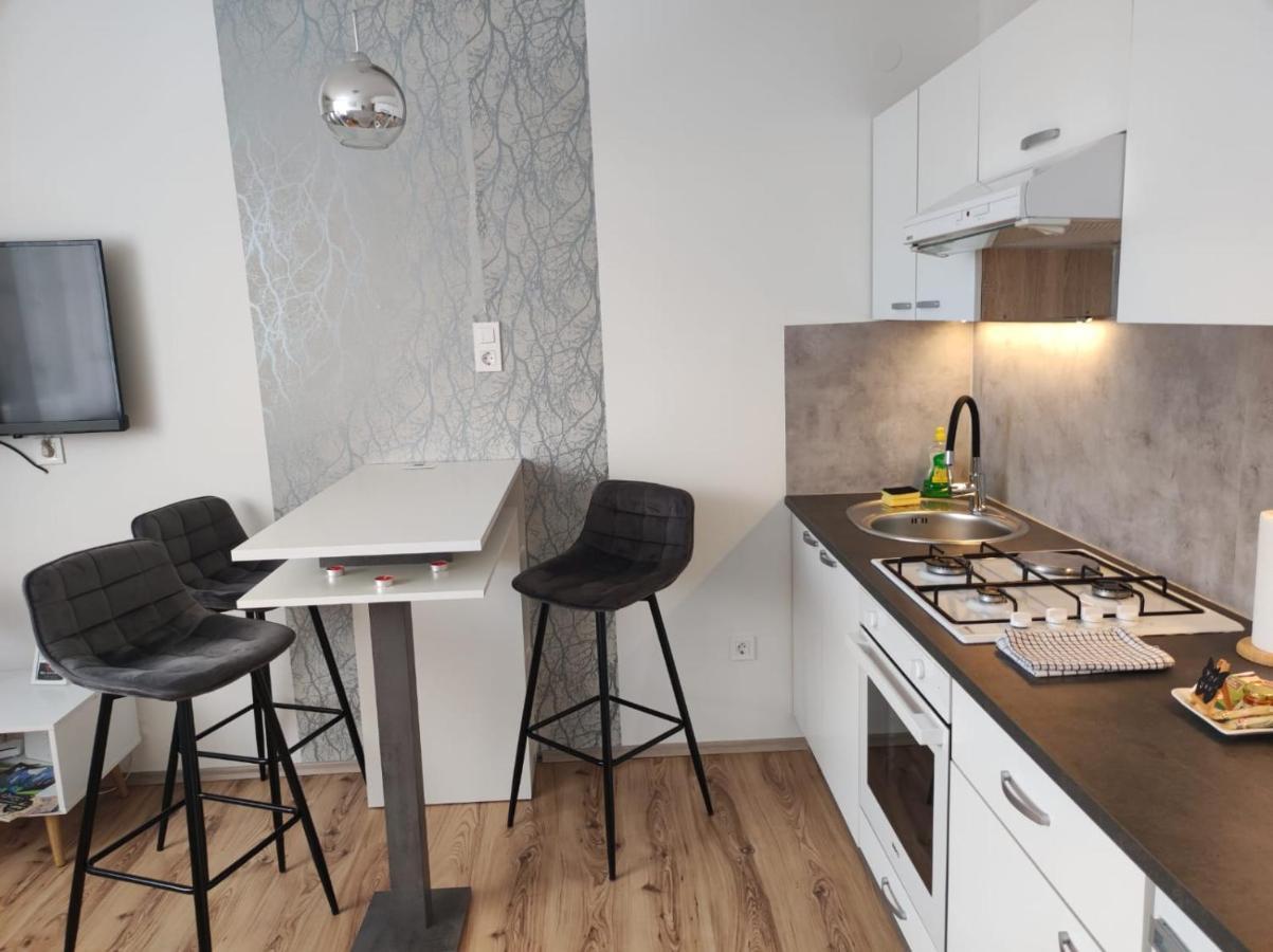 Apartman Emy Карловац Экстерьер фото